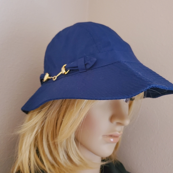 Totes Navy blue gold Horse bit buckle bucket hat - Picture 3 of 8